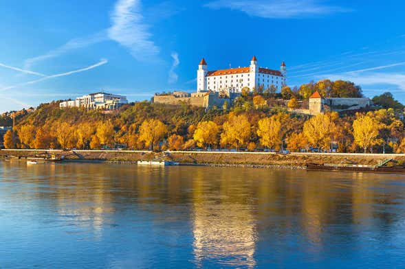 Excursión a Bratislava con regreso en barco